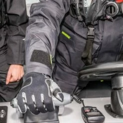 Crewsaver Tri-Season Unisex Junior Sailing Gloves - Black -UK Surfing Equipment Sales Store crewsaver triseasonglove lifestyle 3