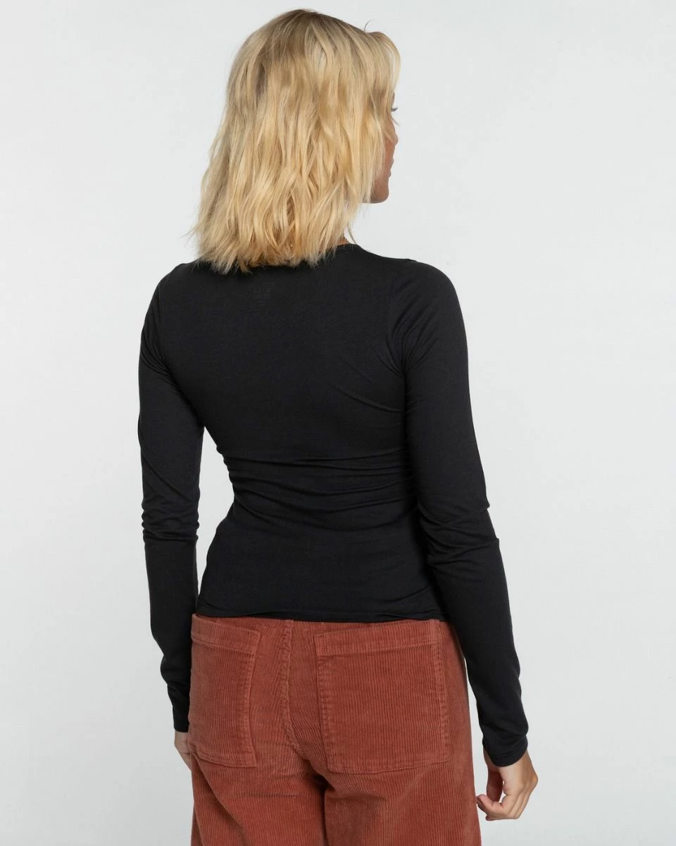 Billabong Show Peace Ladies Long-Sleeved Top - Off Black 3 Billabong Show Peace Ladies Long-Sleeved Top - Off Black - Image 3