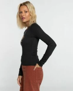 Billabong Show Peace Ladies Long-Sleeved Top - Off Black 8 Billabong Show Peace Ladies Long-Sleeved Top - Off Black -UK Surfing Equipment Sales Store ebjzt00209 billabong w ofb sd1