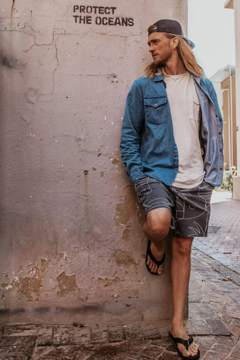 Foamlife Seales Mens Flip Flops - Black/Black 5 Foamlife Seales Mens Flip Flops - Black/Black - Image 5