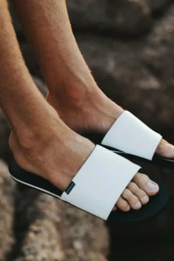 Foamlife Mens Tarlan Slides - Black/White 11 Foamlife Mens Tarlan Slides - Black/White -UK Surfing Equipment Sales Store foamlife ff2ss22007 tarlan slide white 6 900x