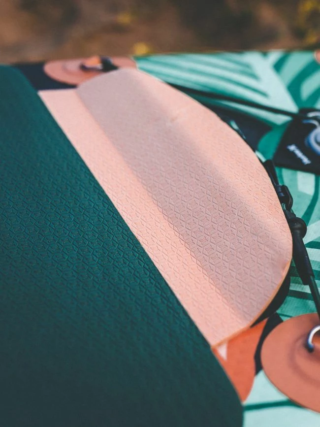 Hurley ApexTour Shock Wave 11' 8" Inflatable Paddleboard Set 7 Hurley ApexTour Shock Wave 11' 8" Inflatable Paddleboard Set - Image 7