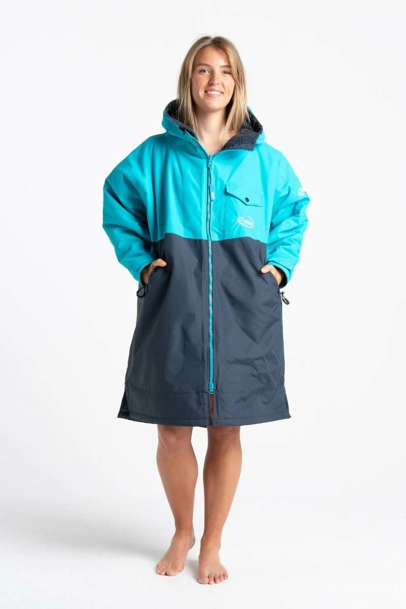 Robie Robes Dry-Series Recycled Long Sleeve Changing Robe - India Ink/Blue Atoll 2 Robie Robes Dry-Series Recycled Long Sleeve Changing Robe - India Ink/Blue Atoll - Image 2