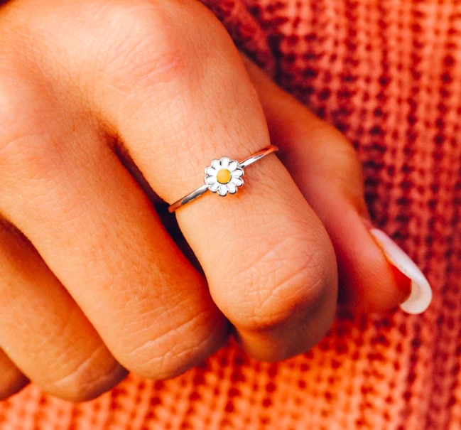 Pura Vida Bracelets Daisy Ring In Silver 3 Pura Vida Bracelets Daisy Ring In Silver - Image 3